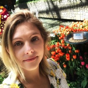 Meet your Posher, Danyelle